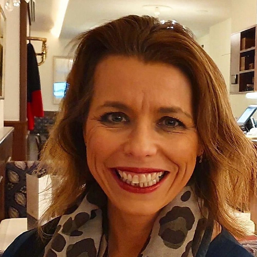 Amanda Davies