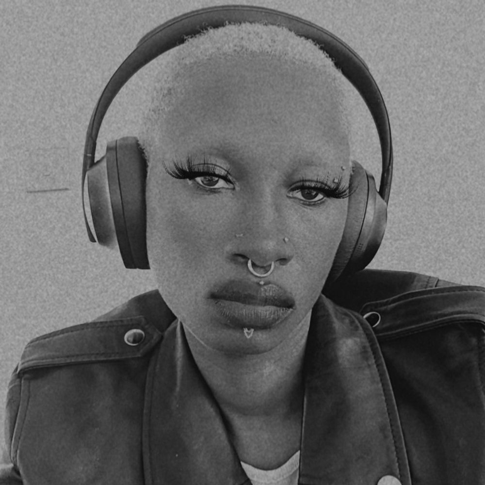sourpatchenbie (they/them)