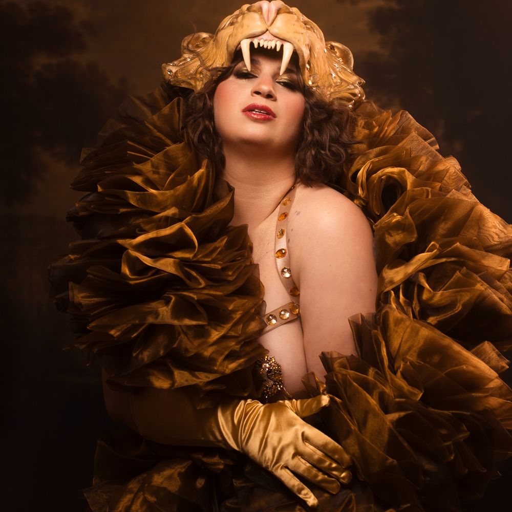 Profile picture ladylionburlesque.bsky.social