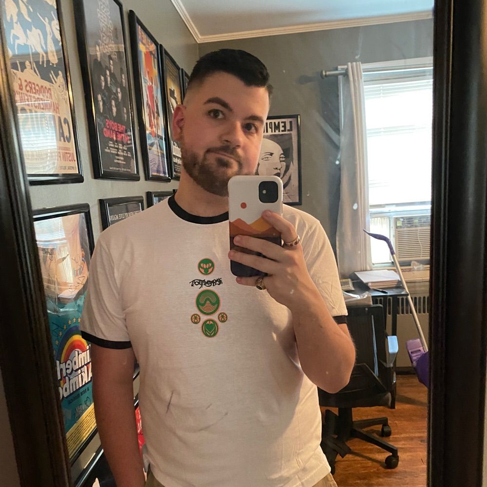 DJ