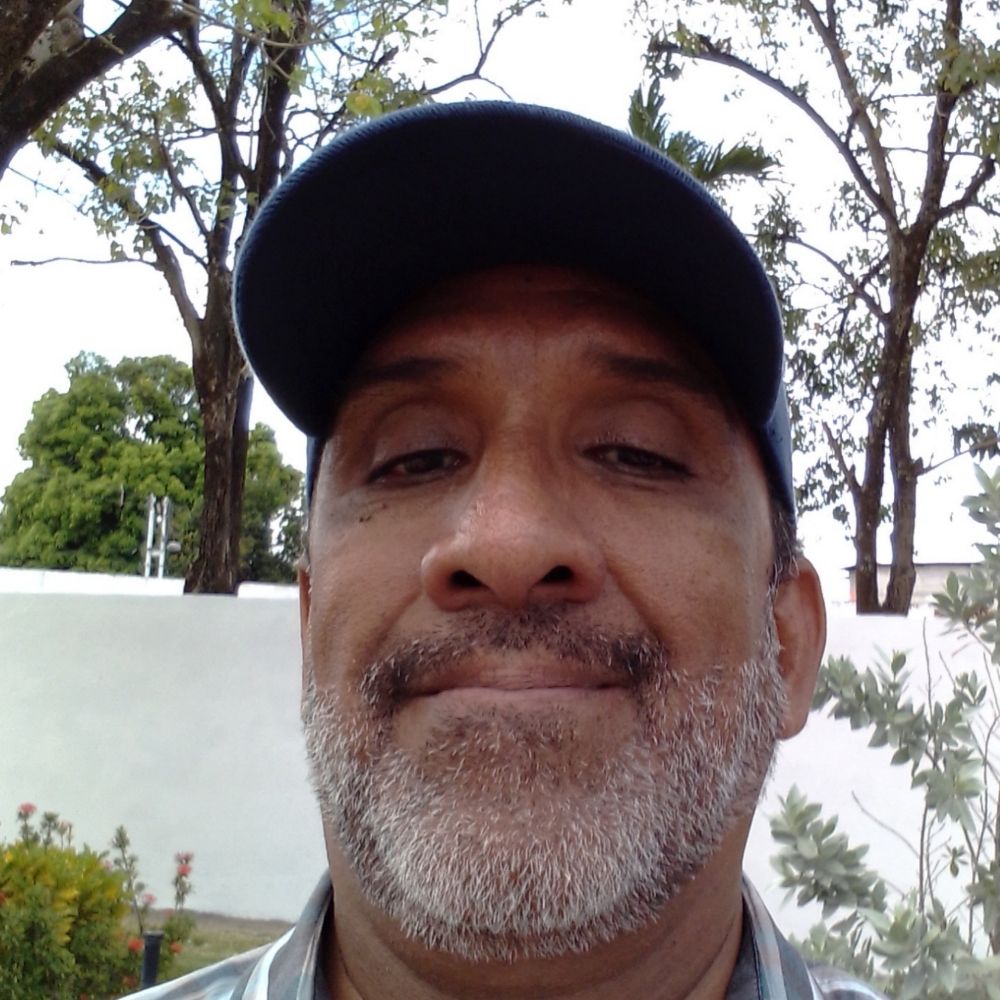 Daniel Aquino