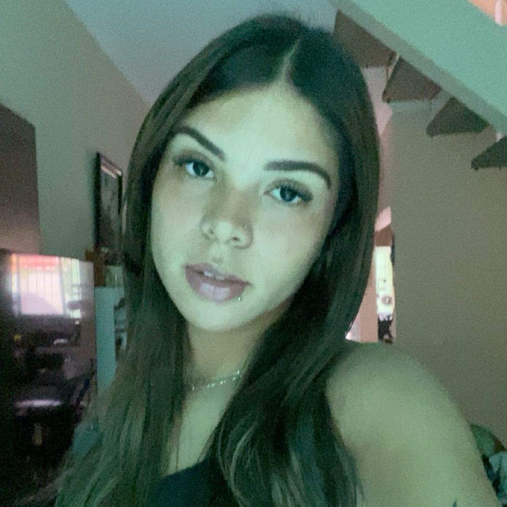 livia almeida 