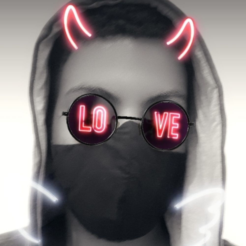 I am crazy , i am demon ,i am sexy😈