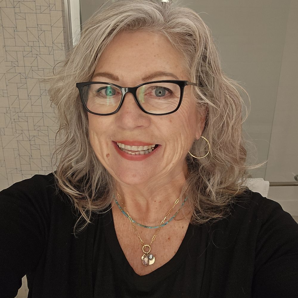 Mary Holsker Hoyles