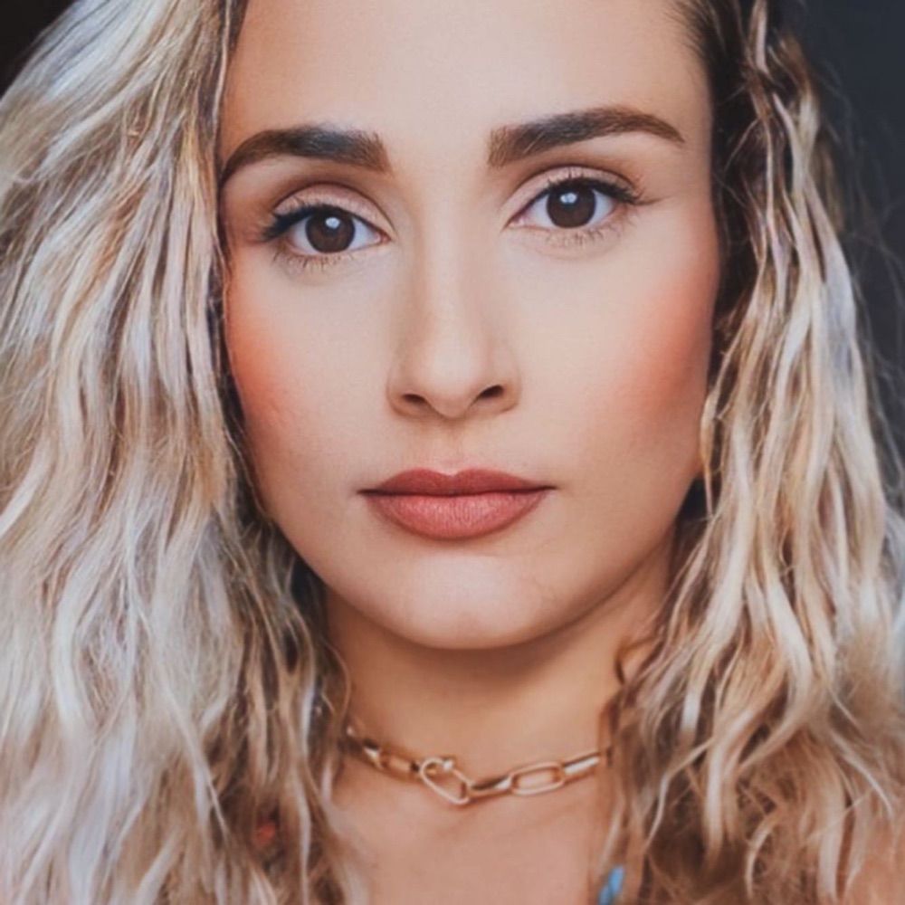 Camila de Jesus (é sobrenome)