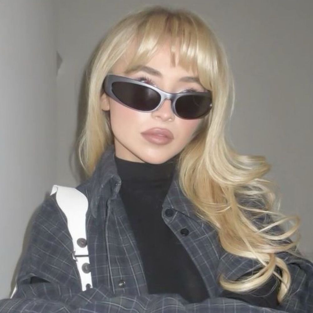 i’m just a GIRL!!!!!!