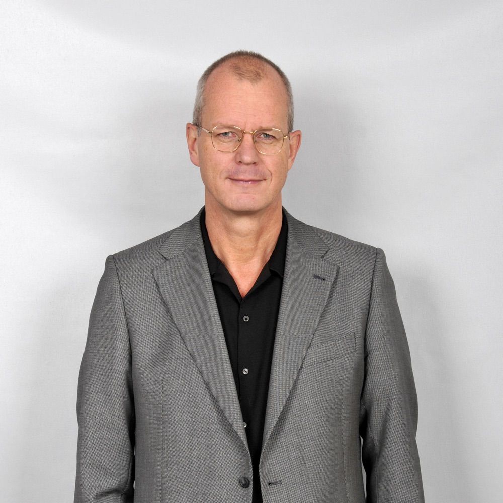  Bert Koops