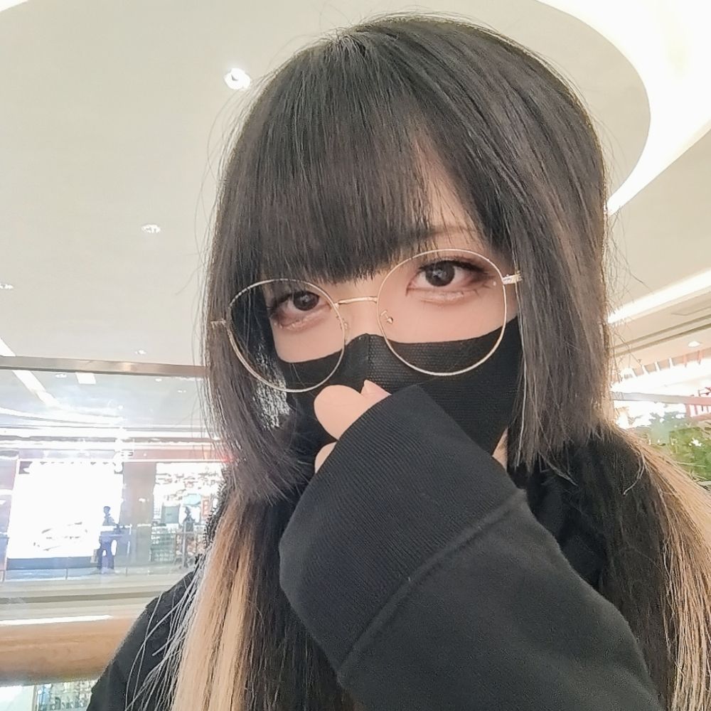 樱坂璃子Riko