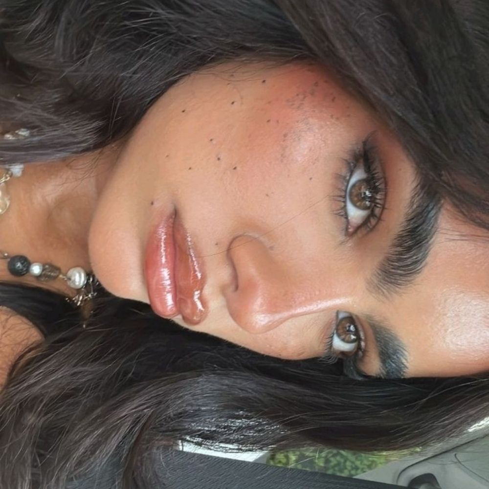 B. 💋