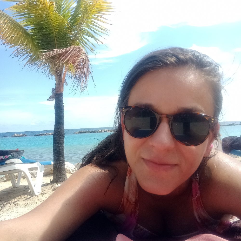 Daniela.