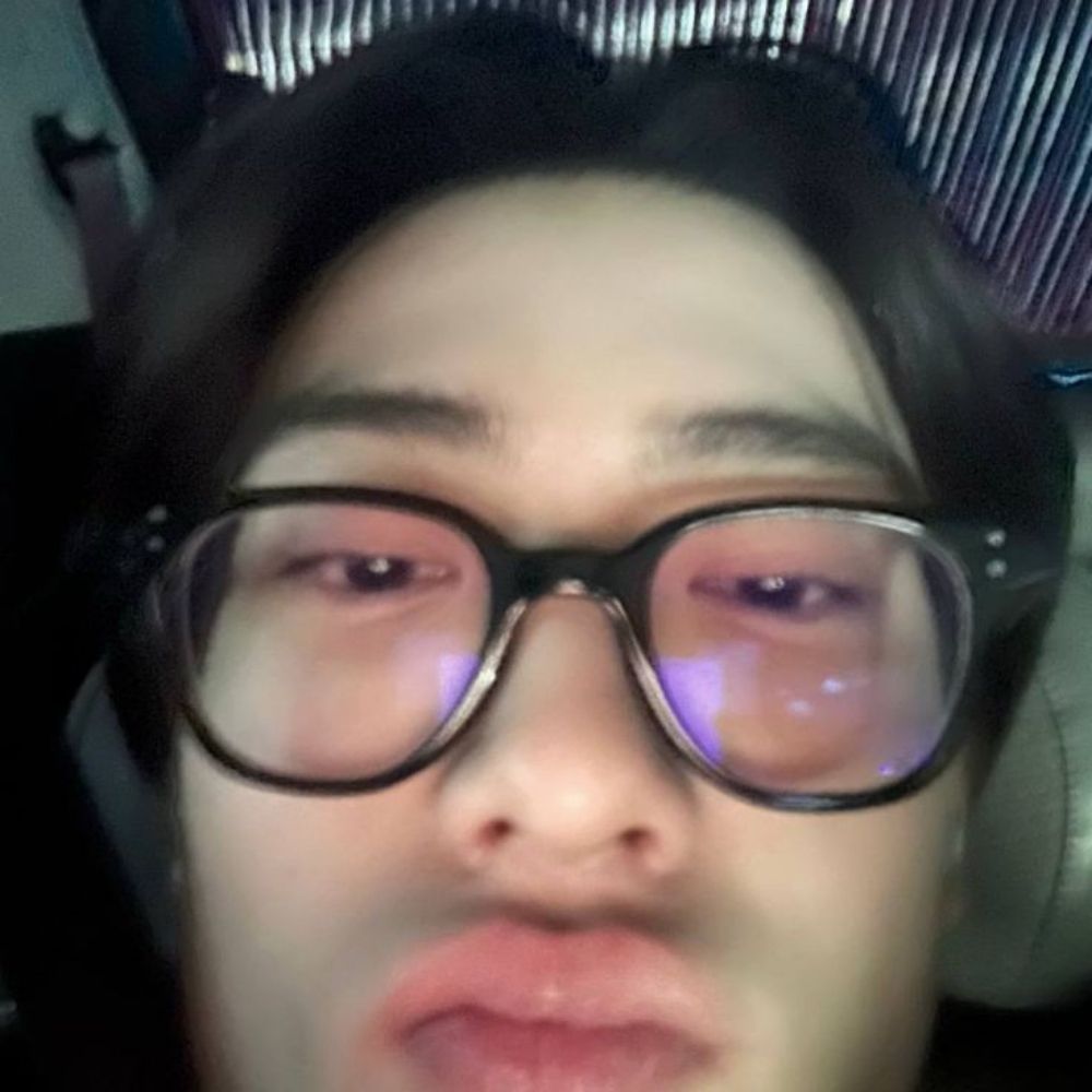 𝘦𝘮𝘪𝘭𝘺 ⁶³ᵎ⁸¹. (jαehчun's versıon.)