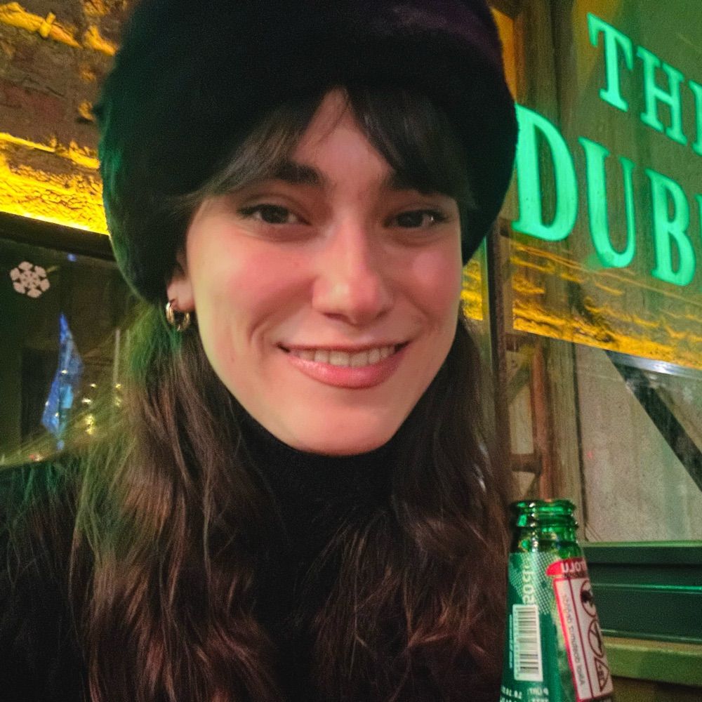 Ayşe Göl