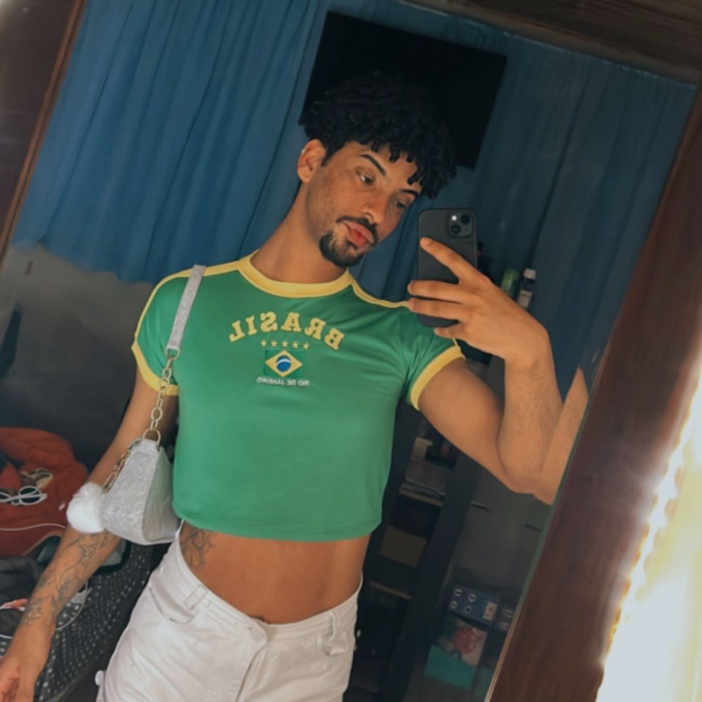 𝑨𝒓𝒊𝒆𝒍 ツ