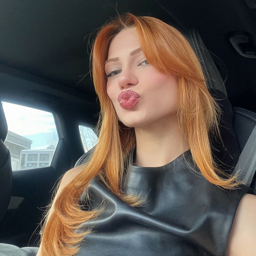 İ