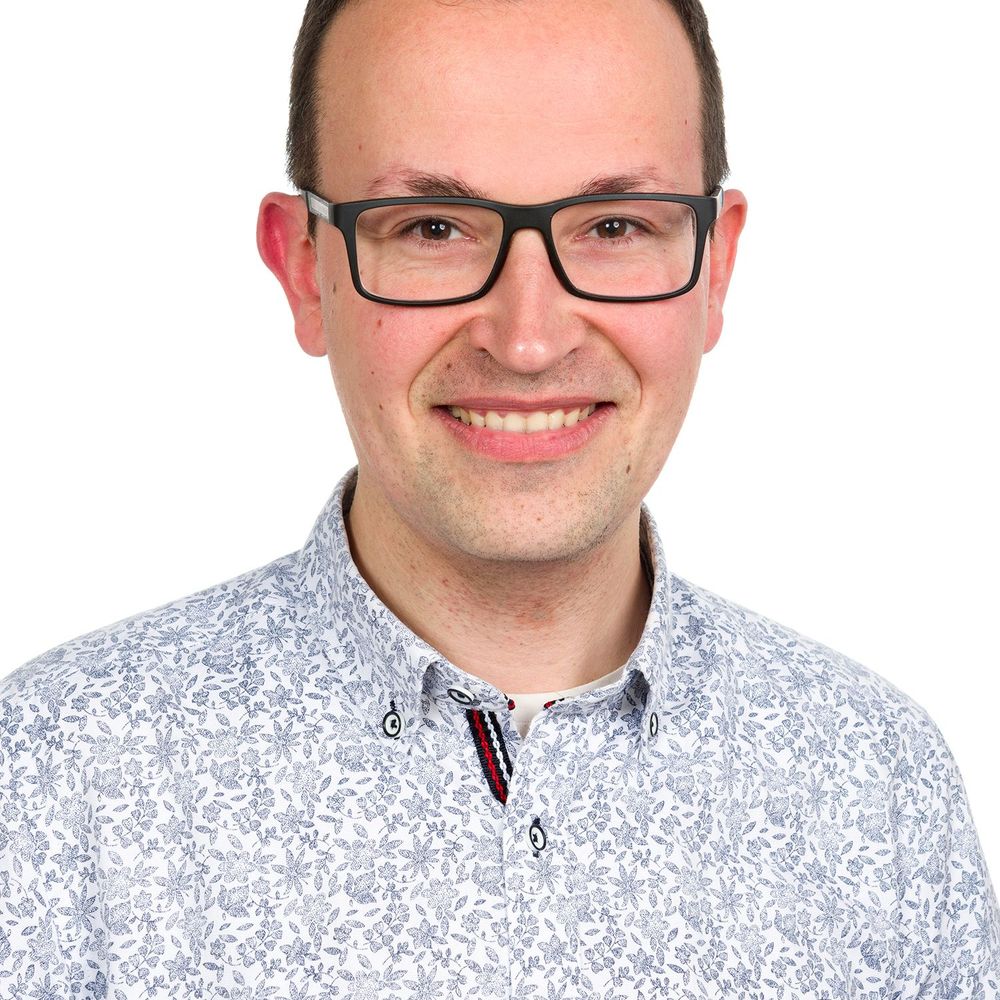 Adrián Caballero