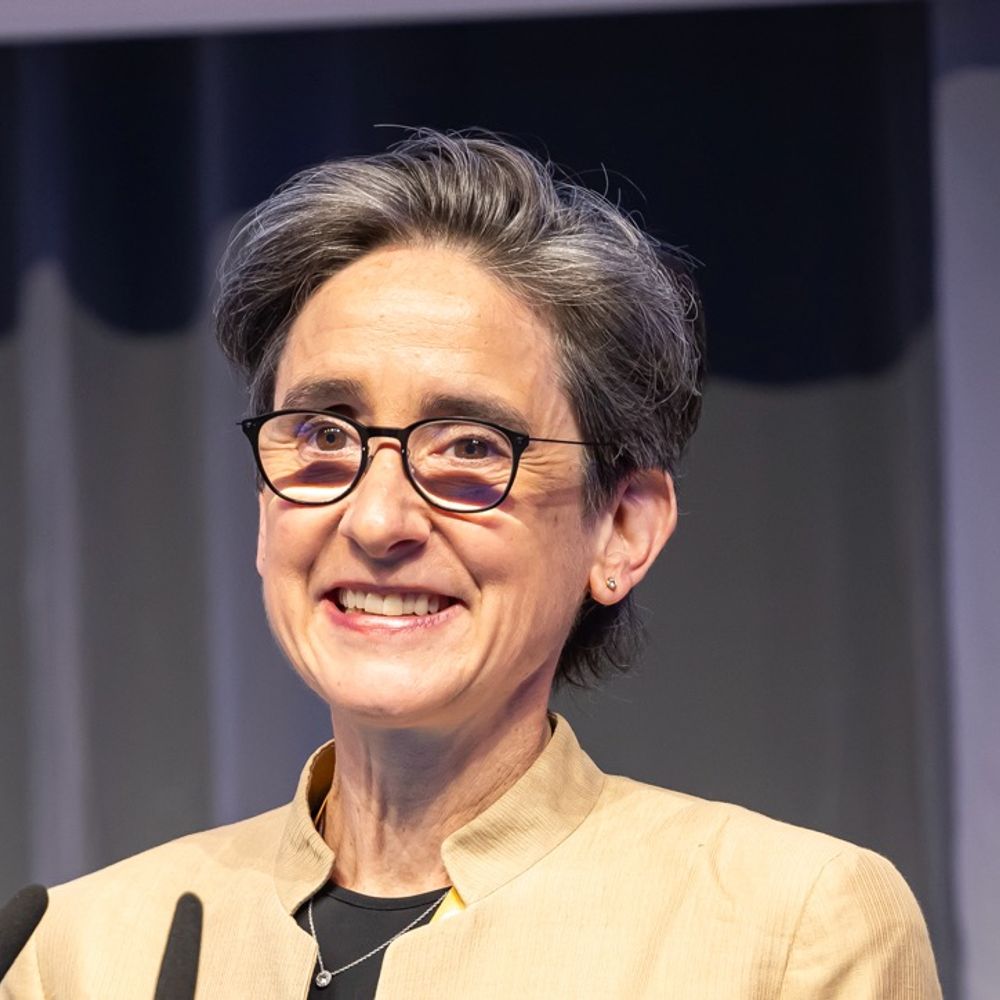 Julie De Backer