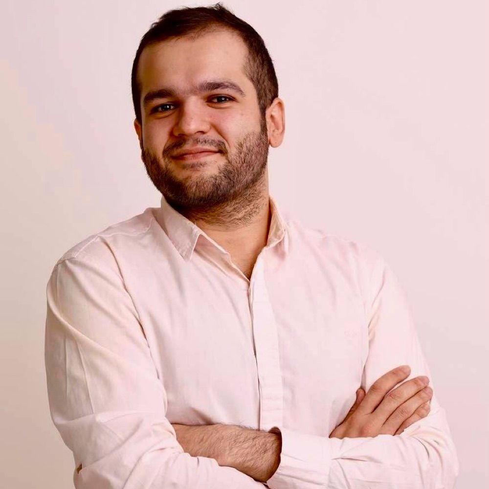 Reza Farahani
