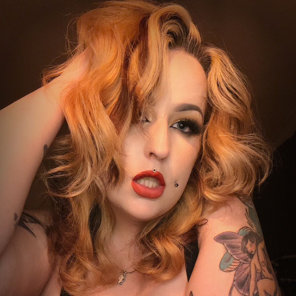 Dita Dollface