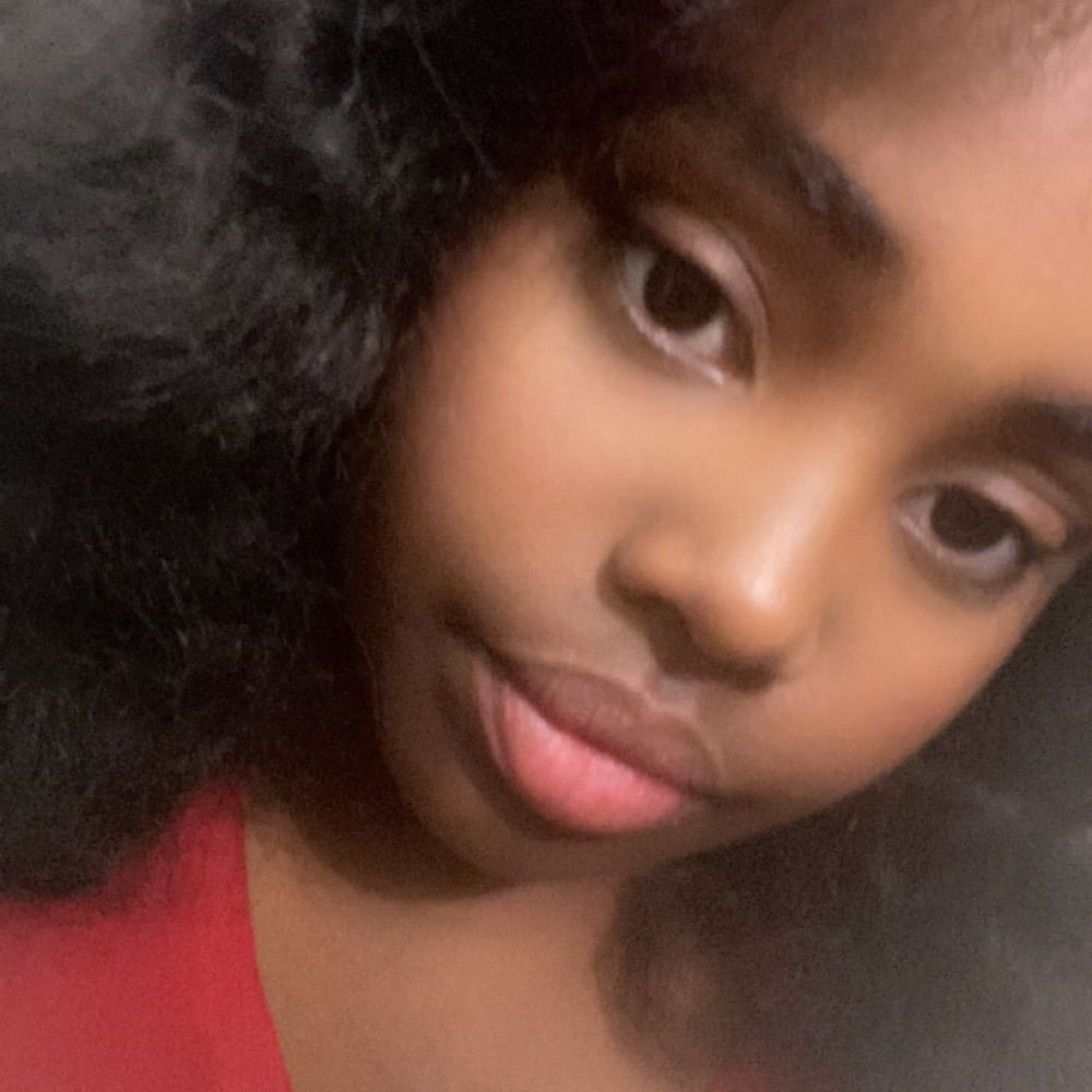 👸🏾🖤