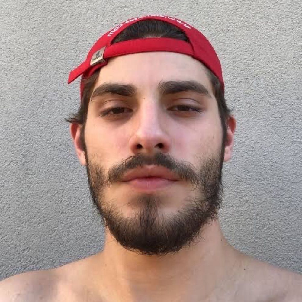 André