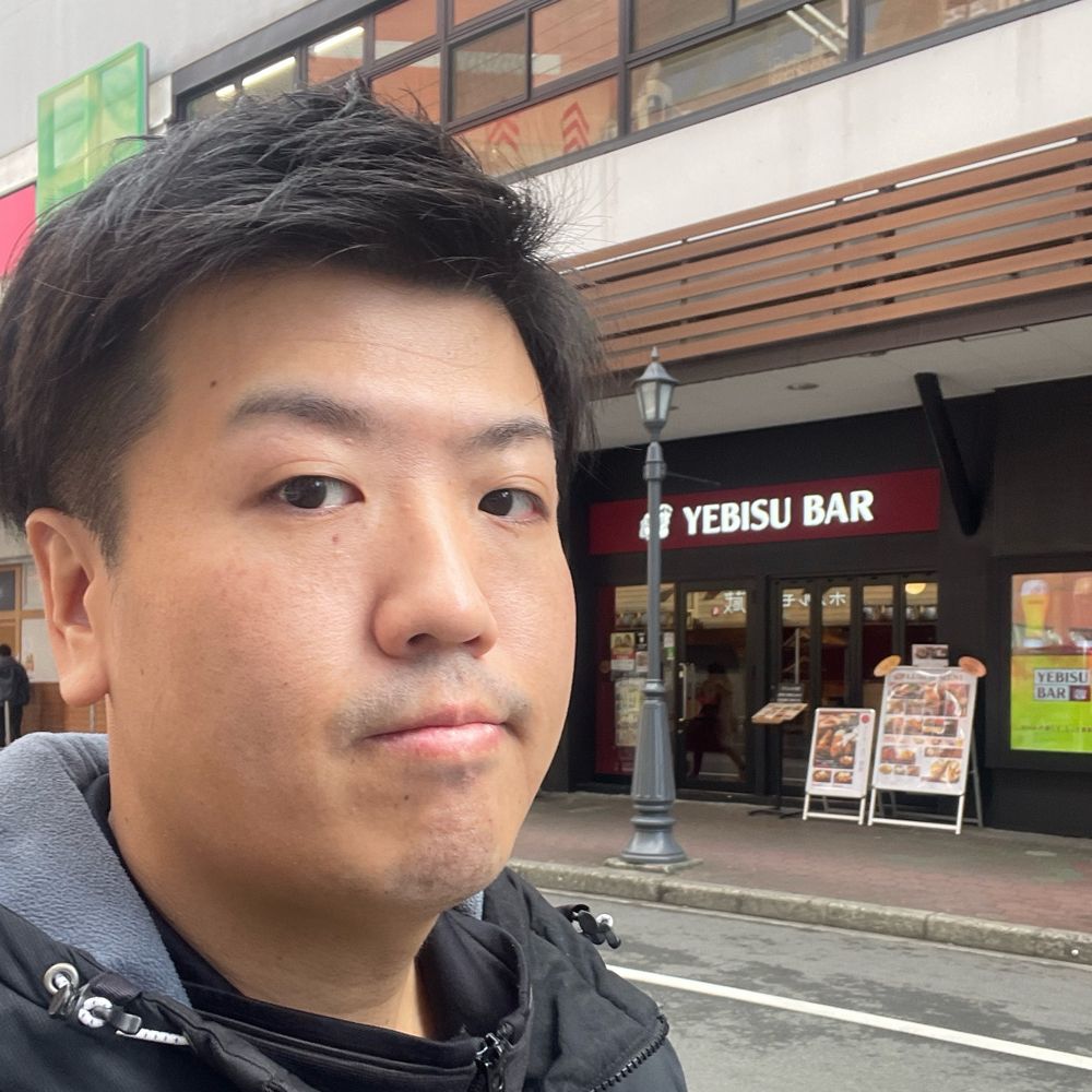 平賀ゆうじ