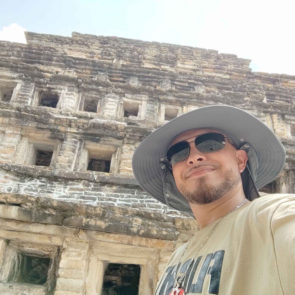 Jairo Flores 