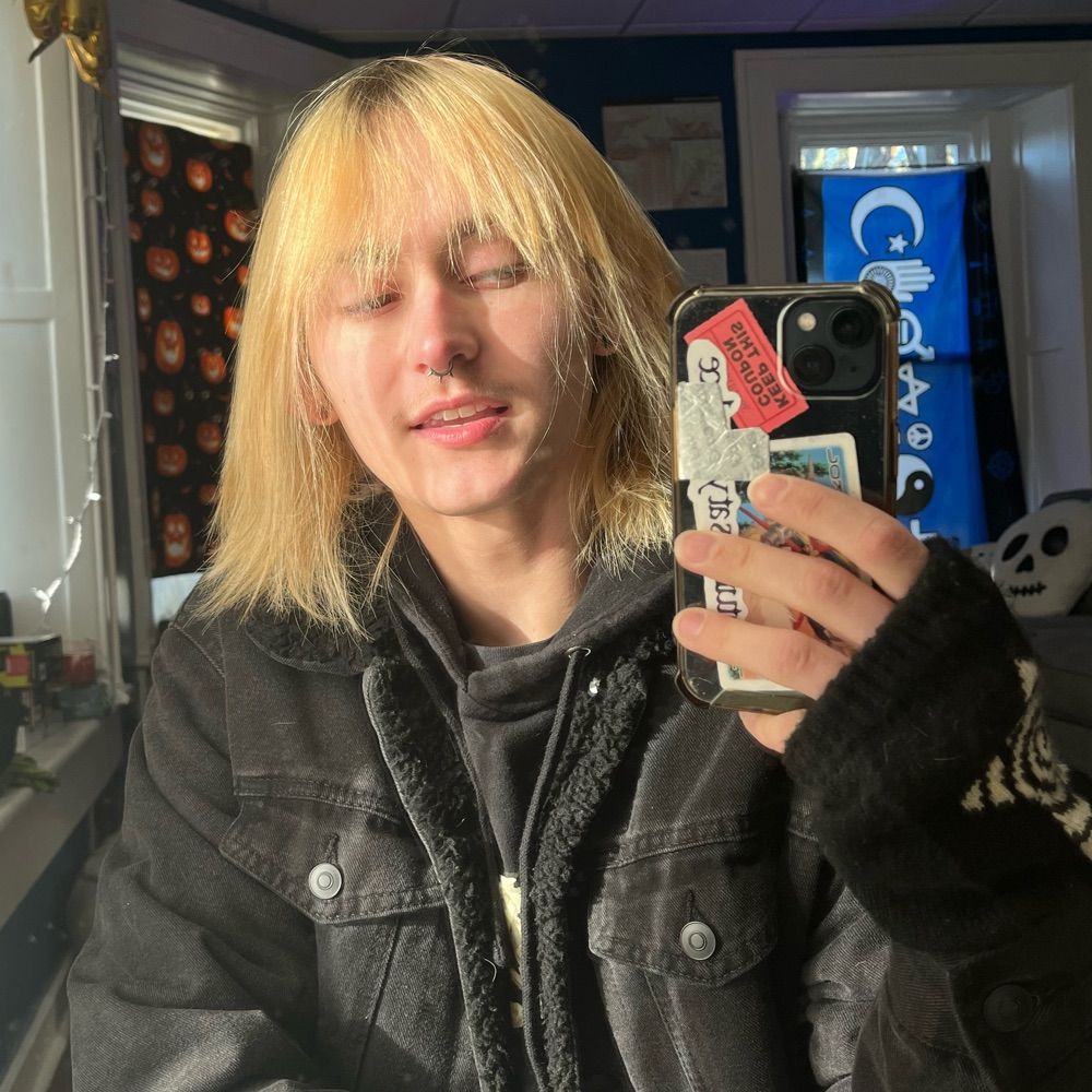 jaymes 💫 he/they