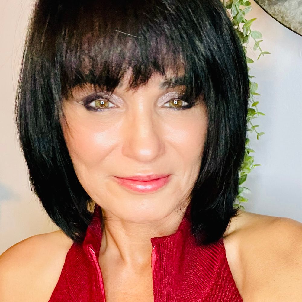 Tami Holly