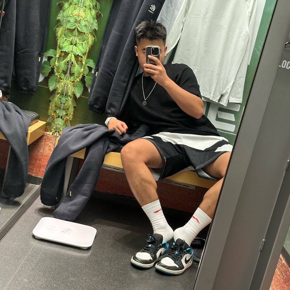 易梓煜s