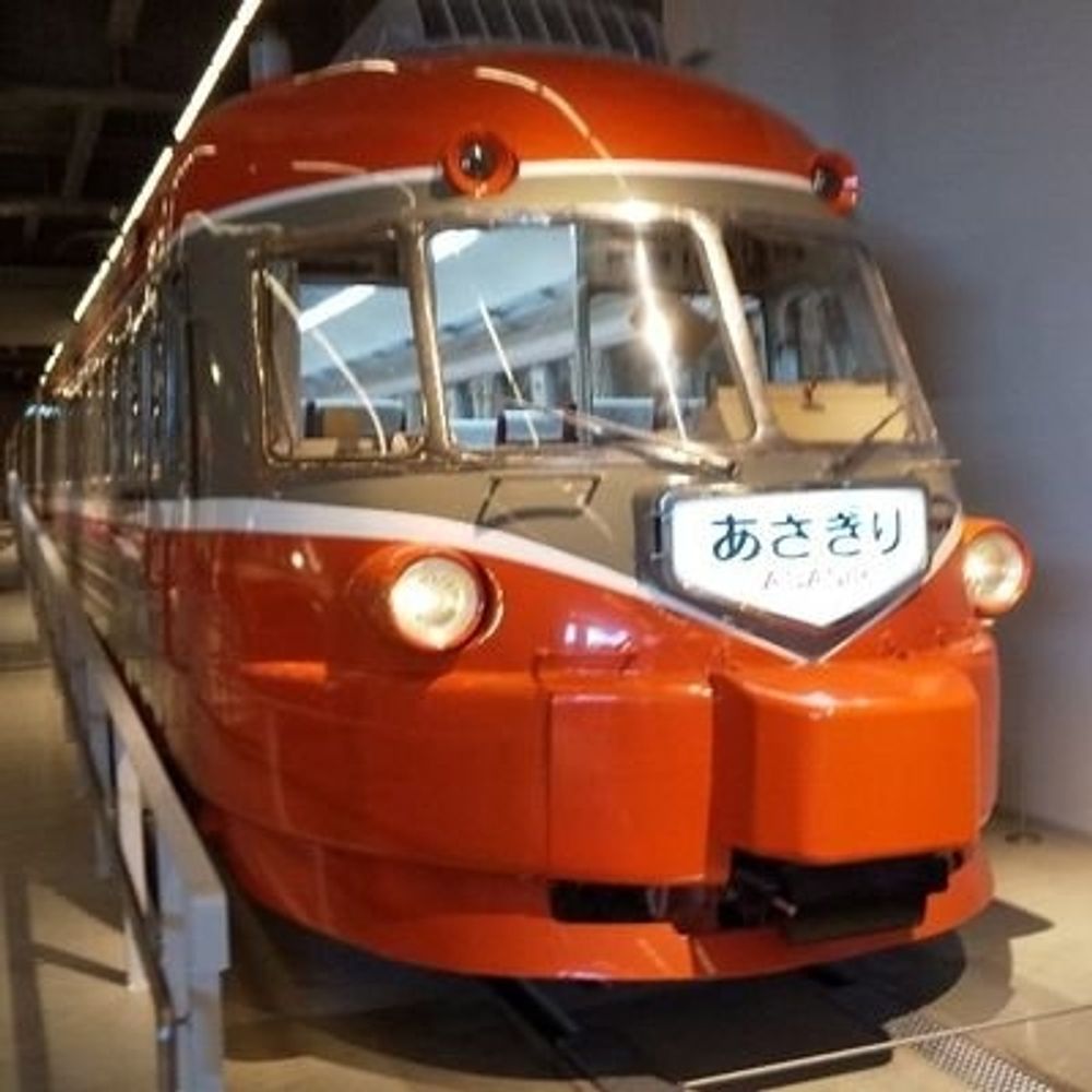 玲亜