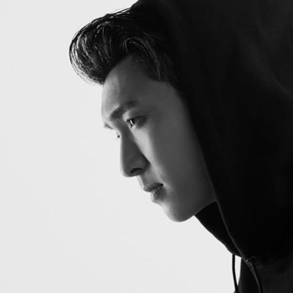 ZHANG YIXING 