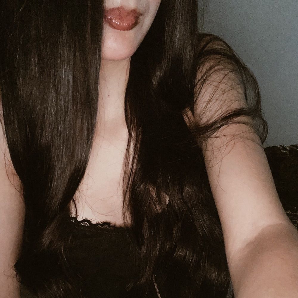 B’