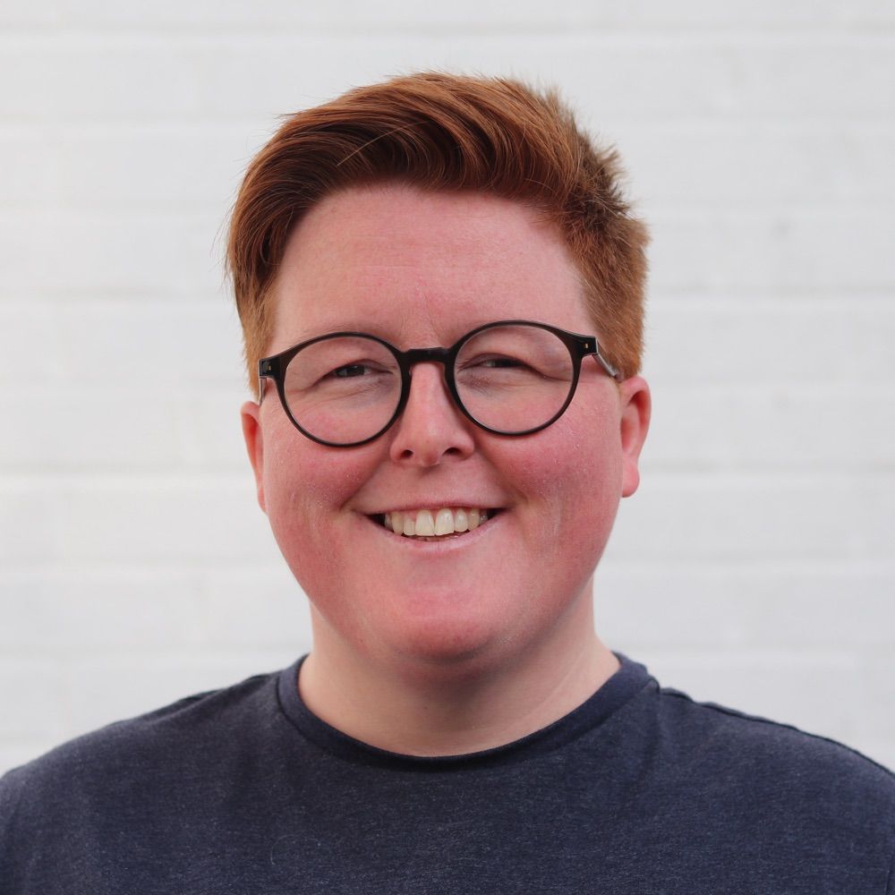 Linzi (she/they)