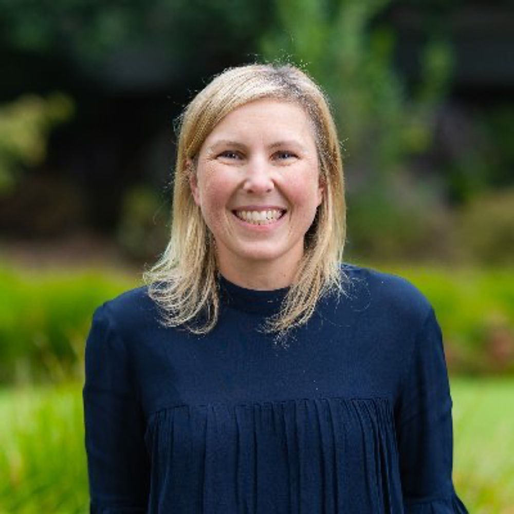 Dr Andrea Bruder