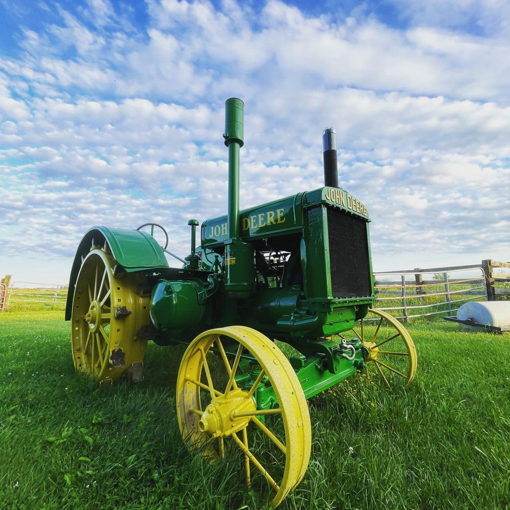Old Deere Hunter
