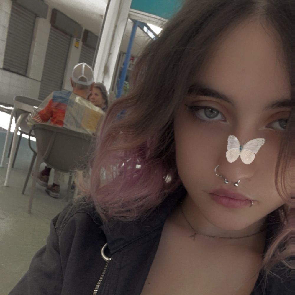 Vivi ⛈️
