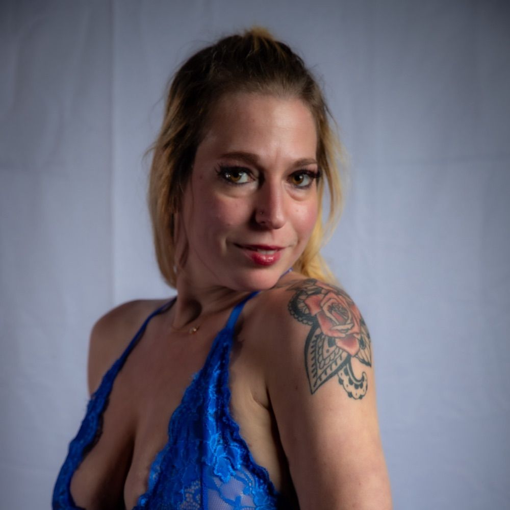 Sexypierceddiva Elizabeth’s Playground