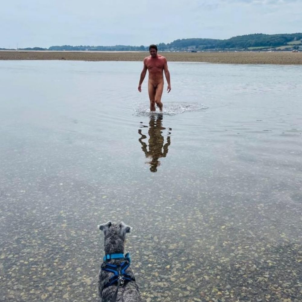 Shaun the bbqing, surfing, kayaking Naturist 