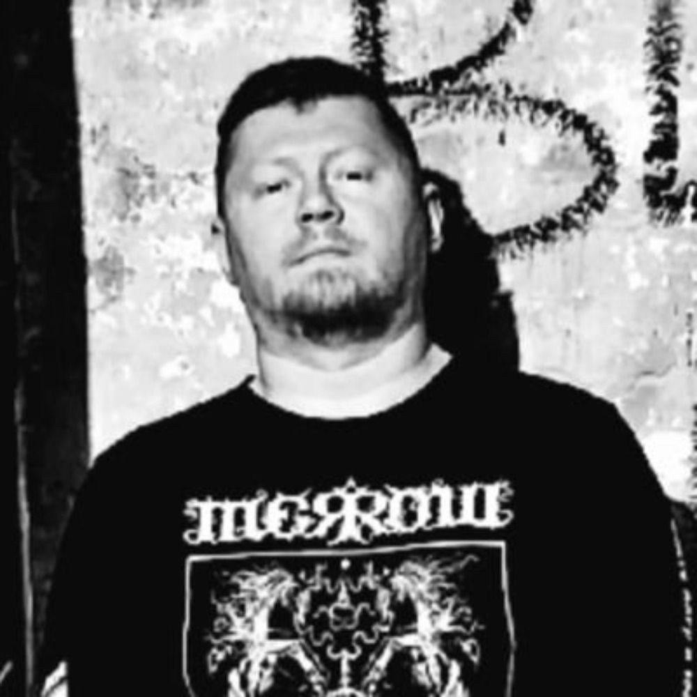 Dennis Douthett