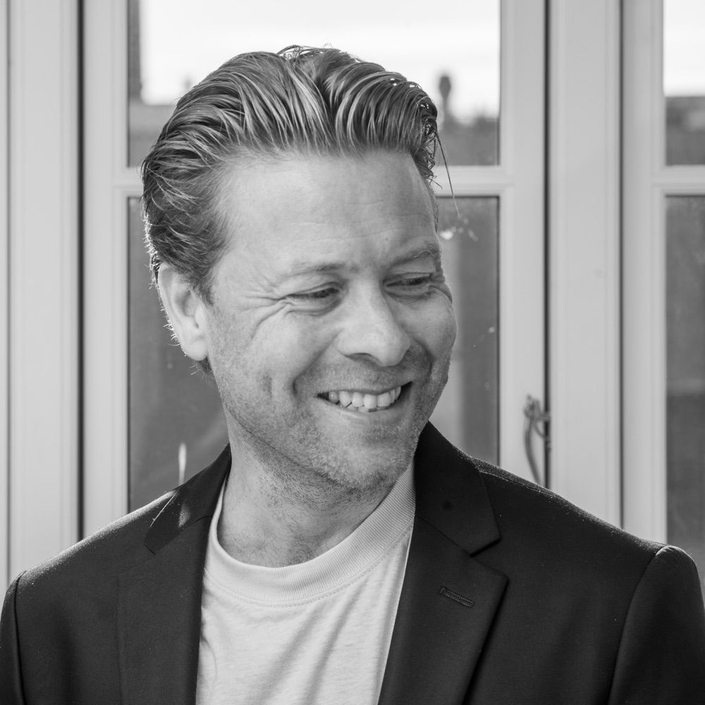Steffen Hou