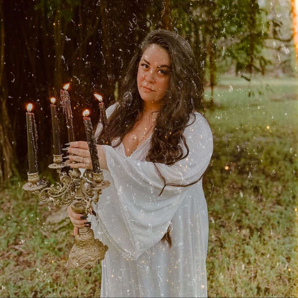 Miamiwitch | Founder of This Witch Magazine