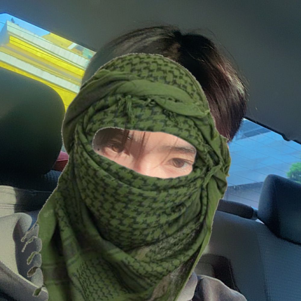 李