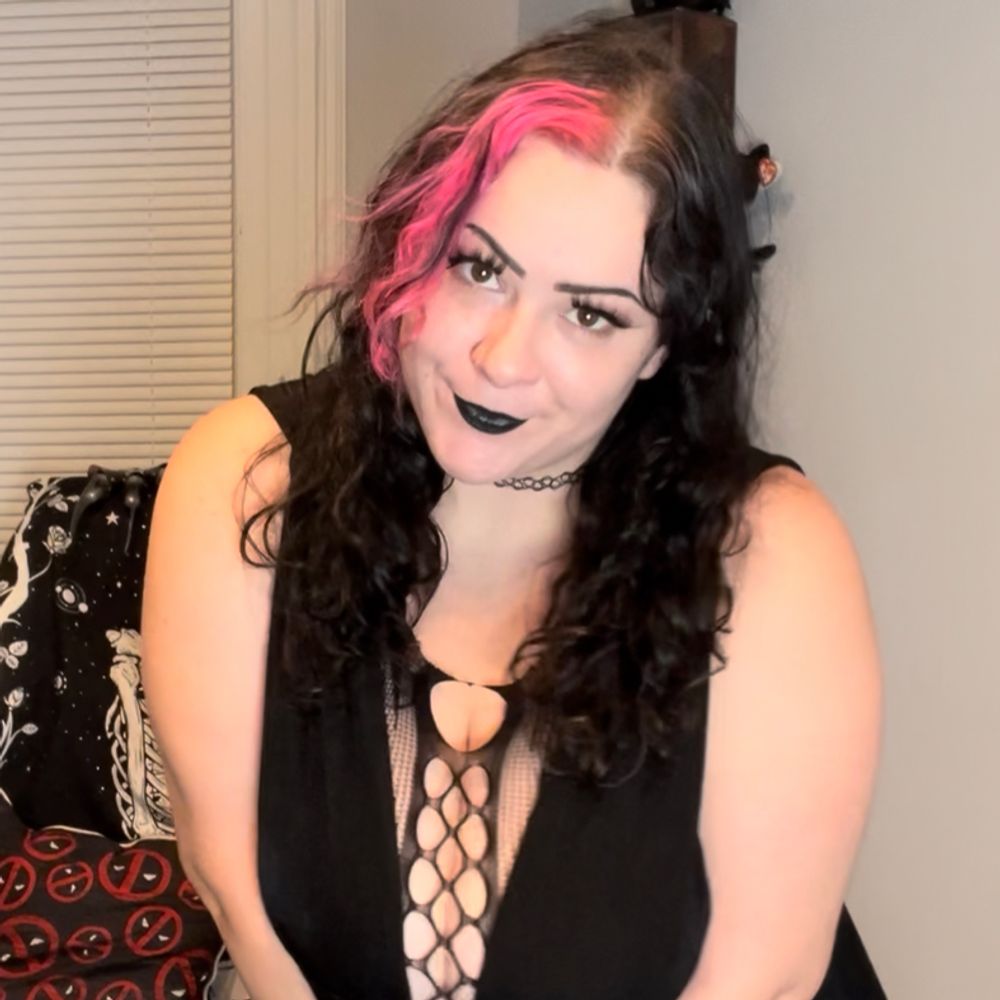 Alice 🥀 Findom