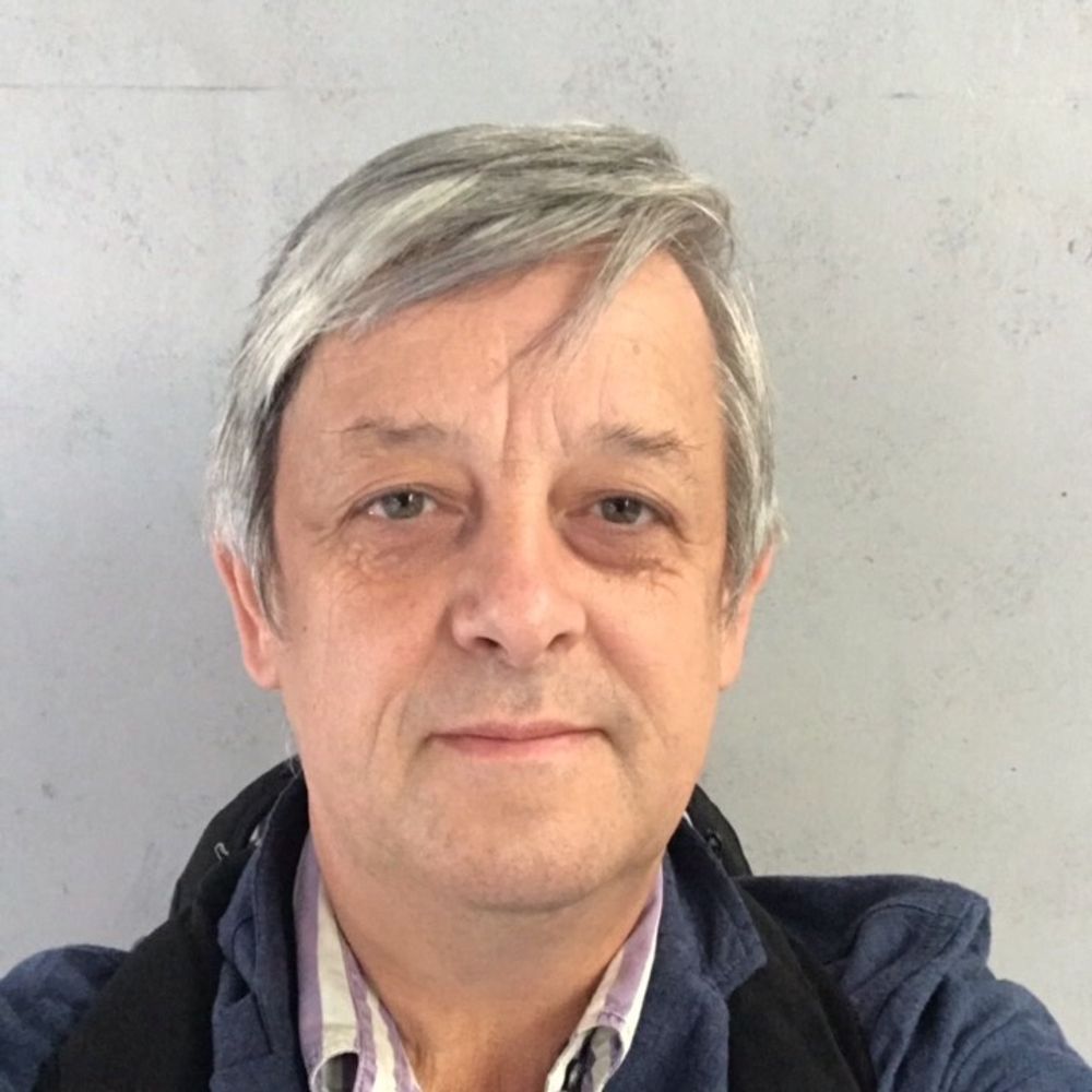 Dr Caradoc Peters