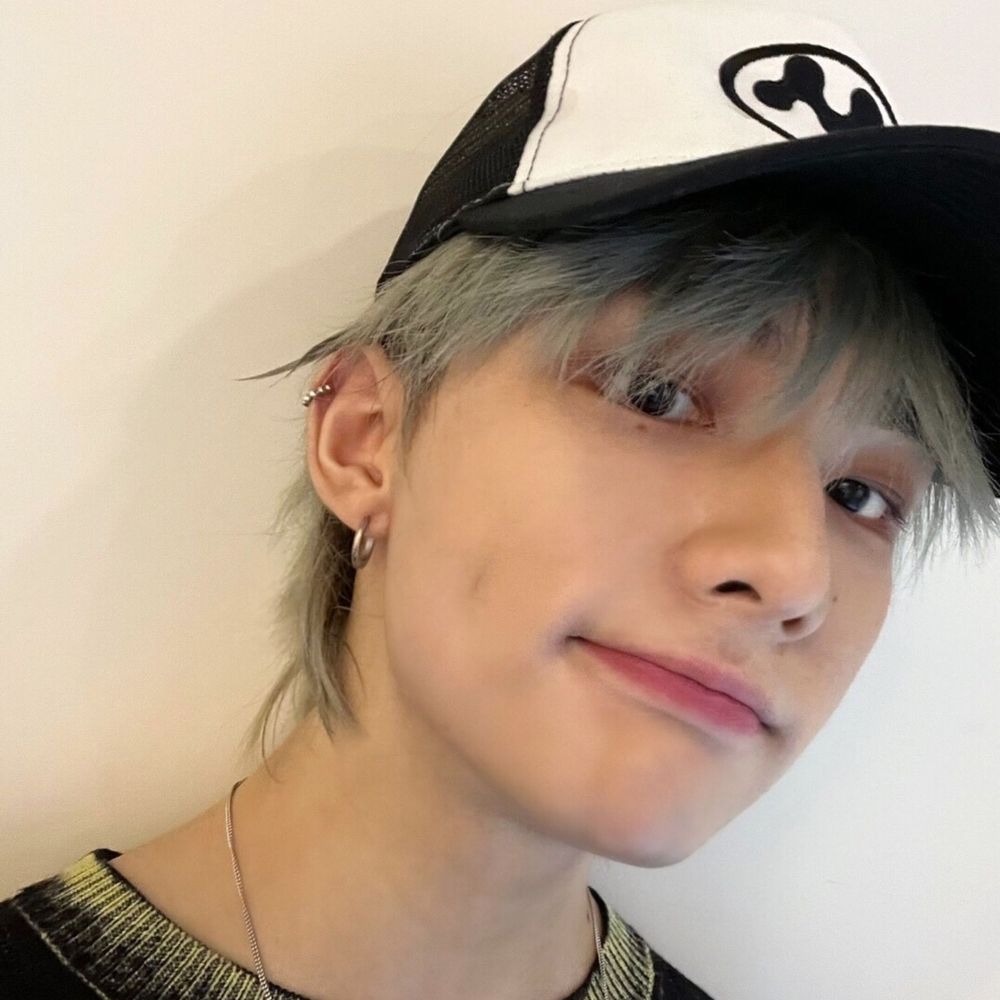 Jisung come rato