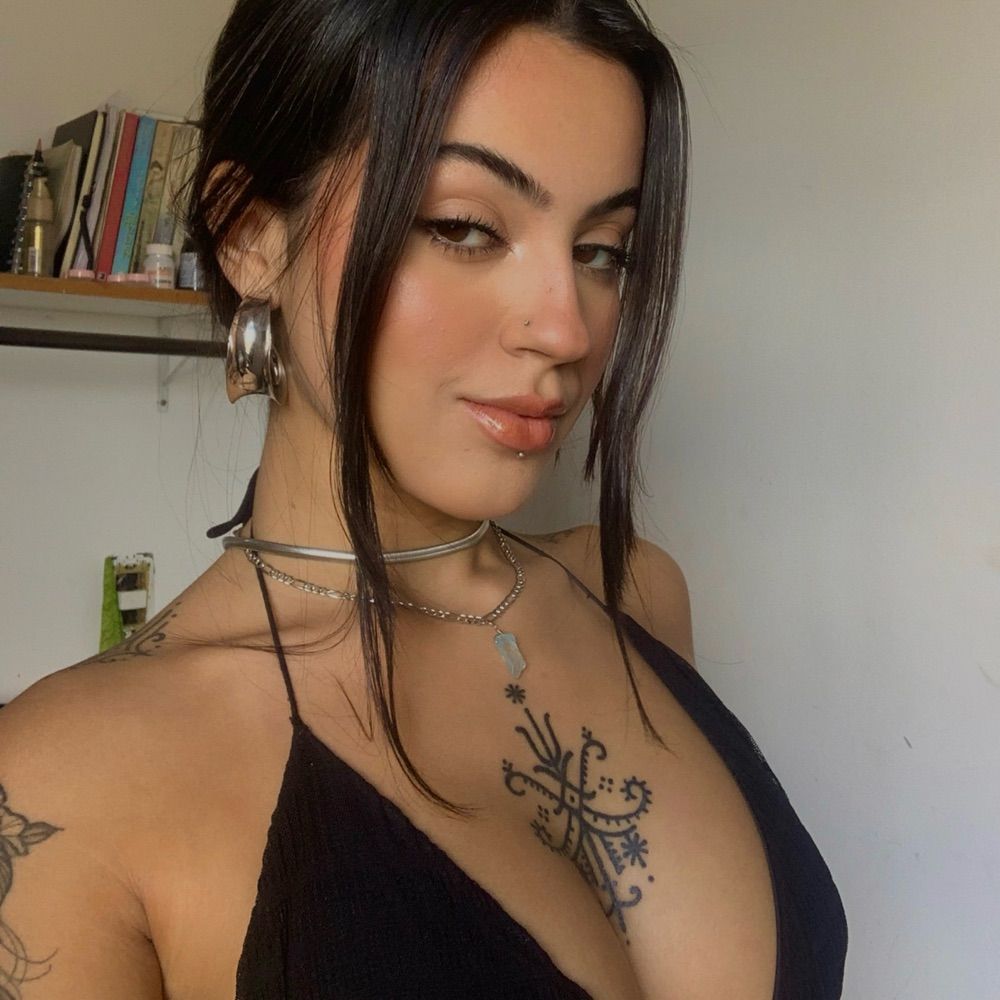 ✩