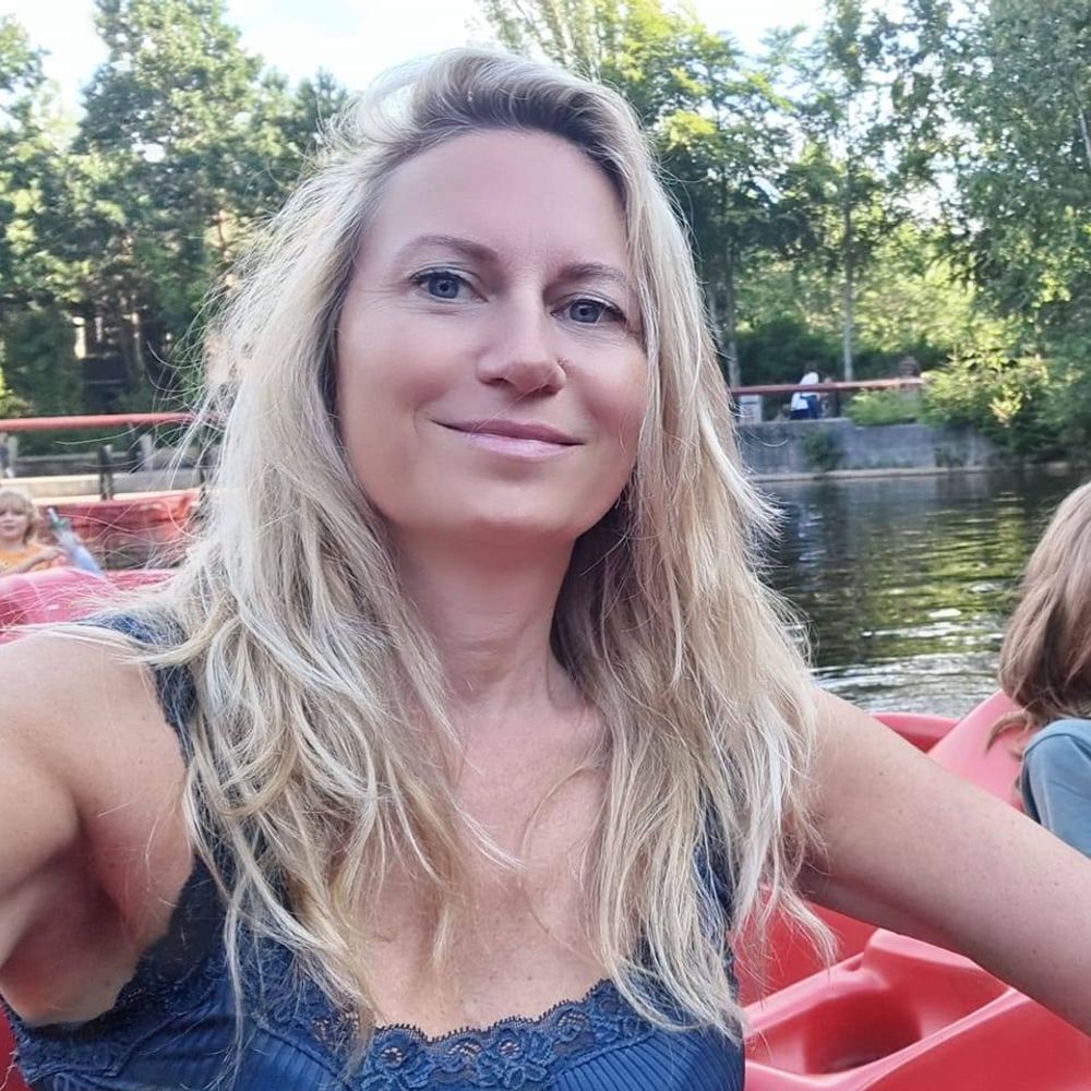 Diana M