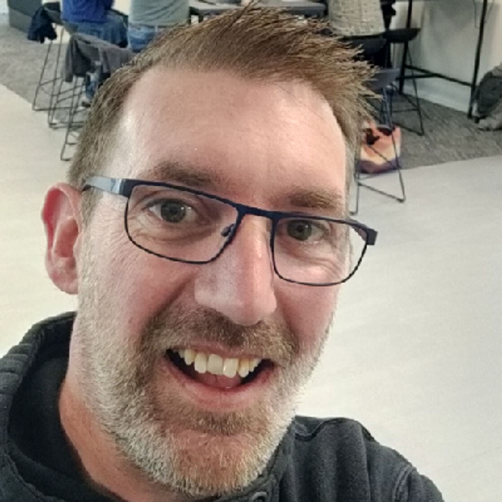 Arjen :emacs: :linux: :nixos: