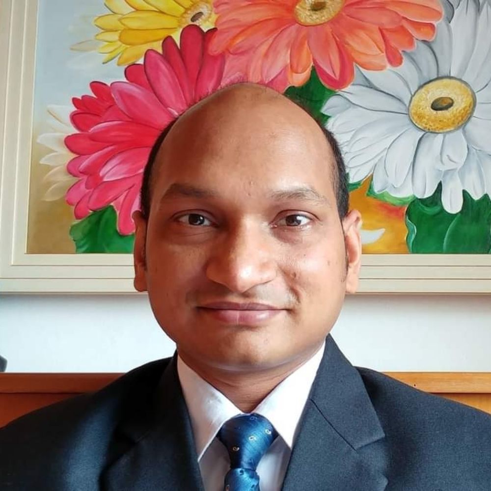 Learn Fluent English, Hindi & Sanskrit with Professor Ashish