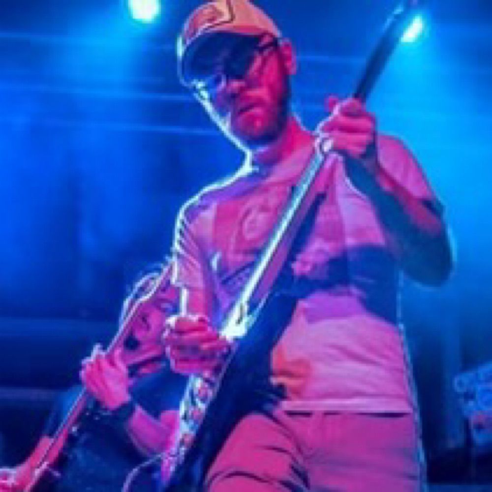 Luke 🎸